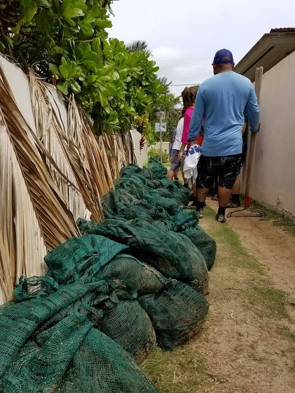 Maunalua Beach Clean Up
