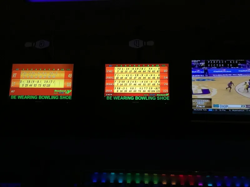Aiea Bowl Social