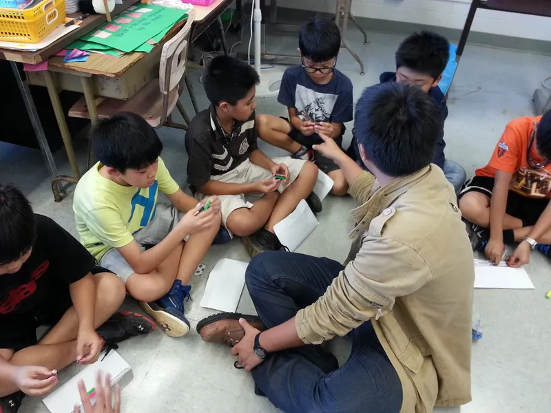 Hokulani Brushbot Workshop