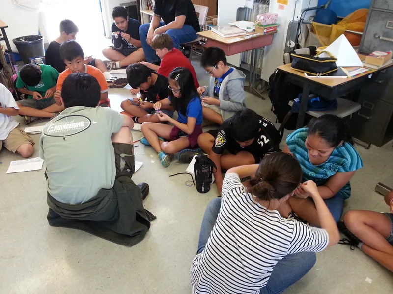 Hokulani Brushbot Workshop