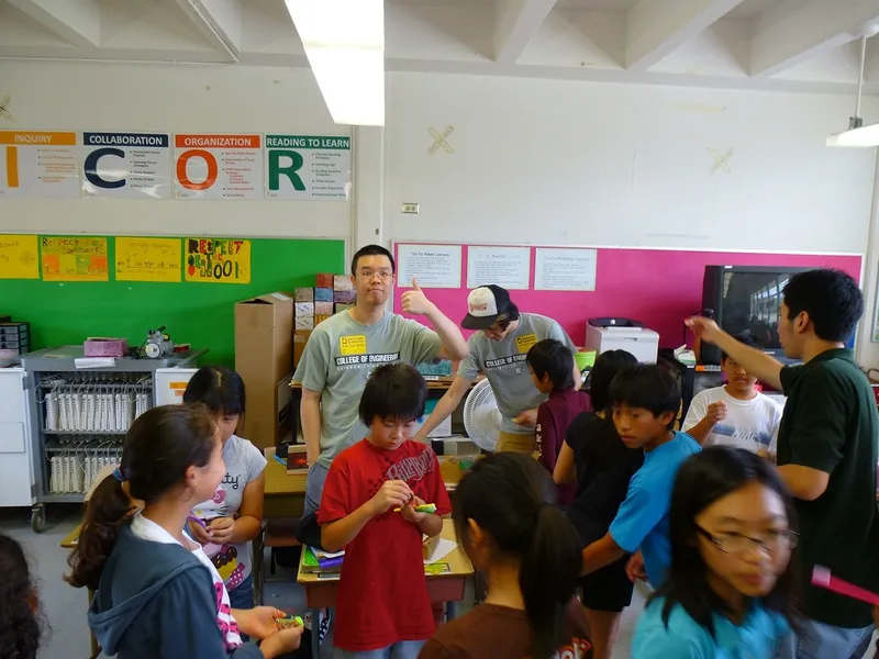 Hokulani Brushbot Workshop